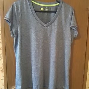 NWOT Ladies Xersion t-shirt